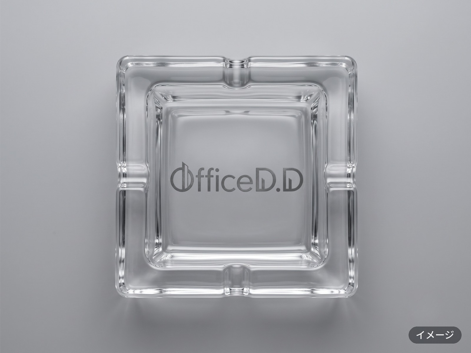 OfficeD.Dロゴのレーザー彫刻クリスタル灰皿（角型）